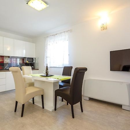 Apartments Vlado 克尔克 外观 照片