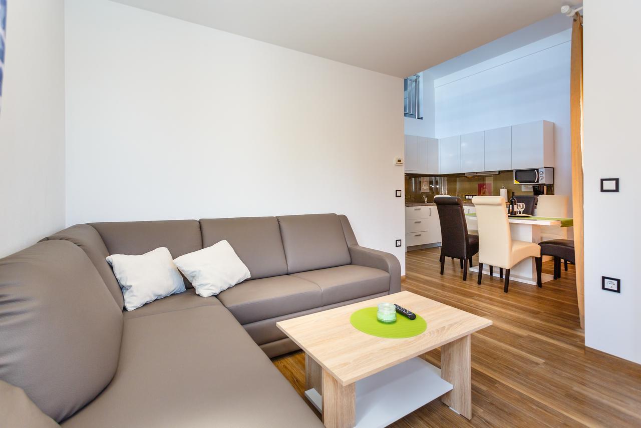 Apartments Vlado 克尔克 外观 照片