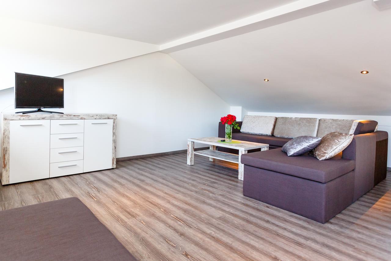 Apartments Vlado 克尔克 外观 照片