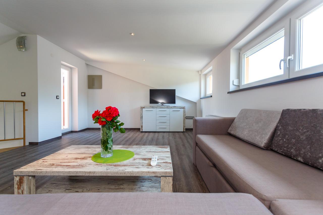 Apartments Vlado 克尔克 外观 照片